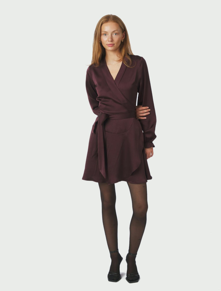 COLBIE HEAVY SATEEN DRESS