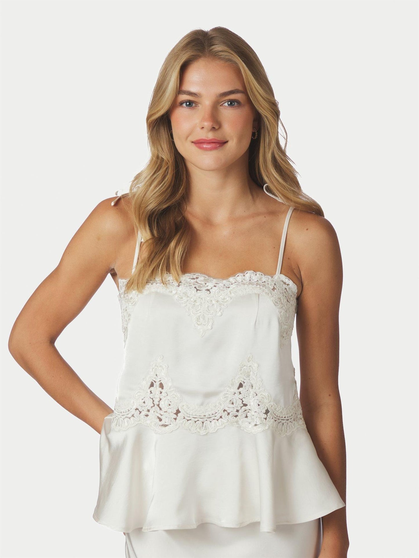 KAELA HEAVY SATEEN LACE TOP