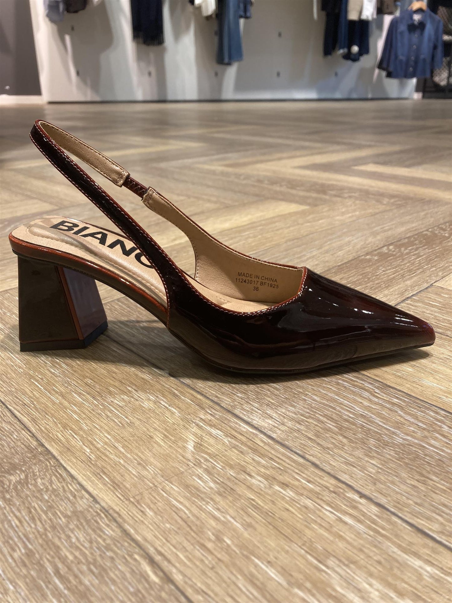 BIAMARALYN Slingback Pull Up Patent