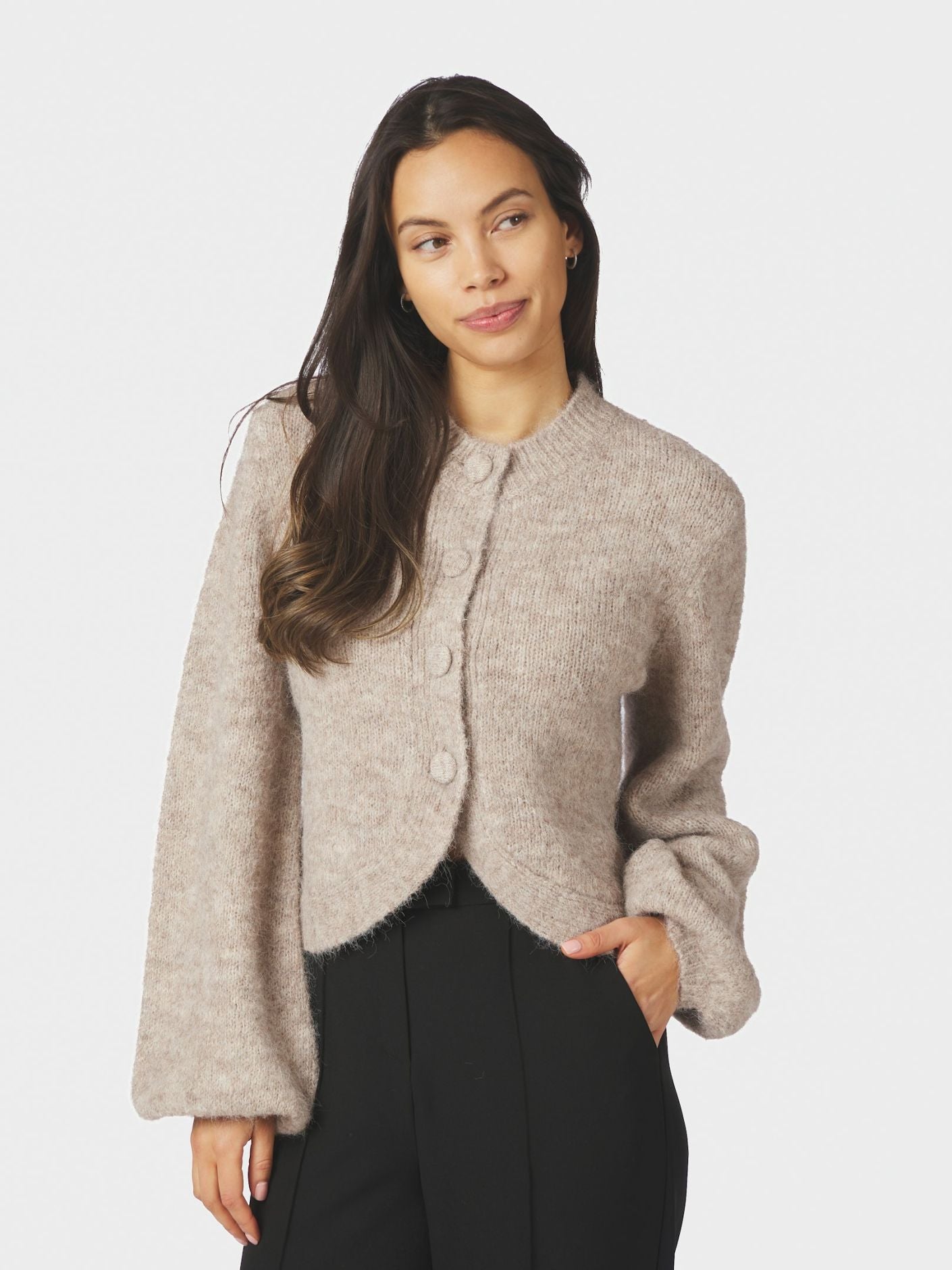 GIO FLUFFY KNIT CARDIGAN