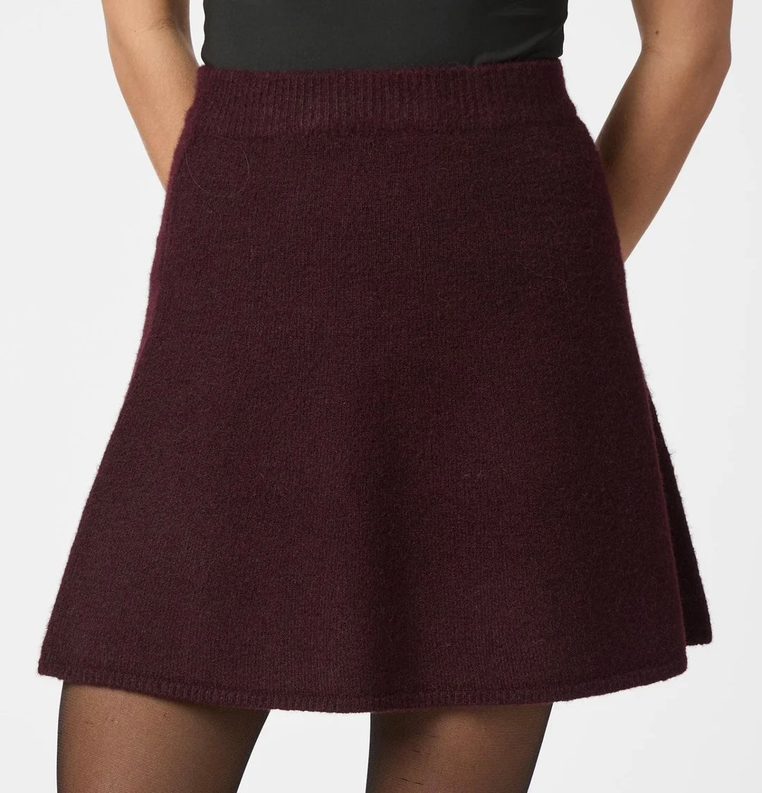 Gisa Knit Skirt Wine