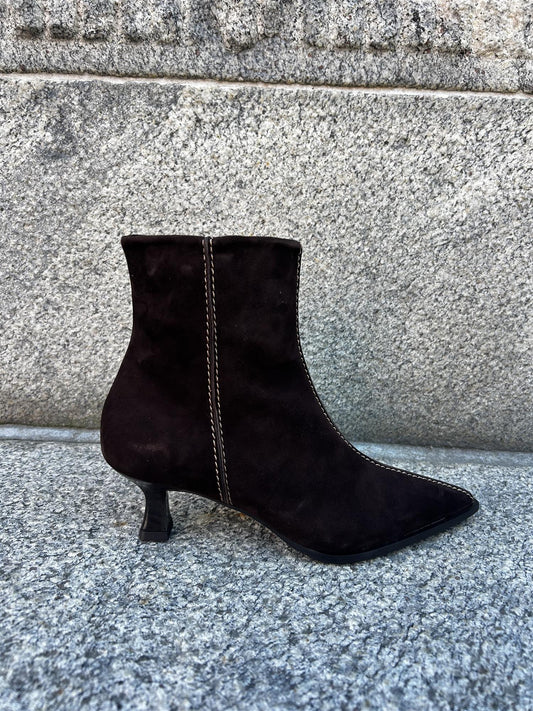 DARK BROWN SUEDE SKOLETTER