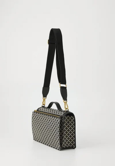 Loennas Shoulder Bag