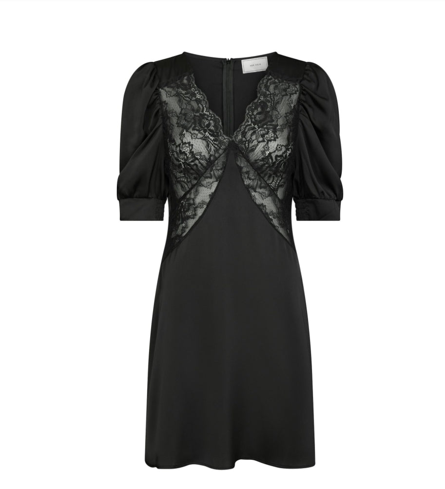 ALFIA LACE DRESS