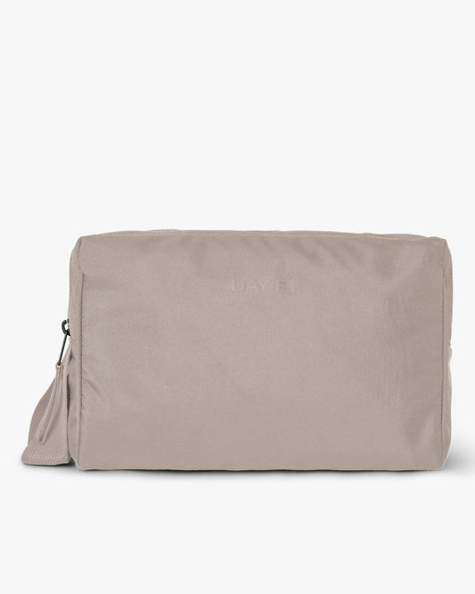 Day RE-S Tonal Washbag L