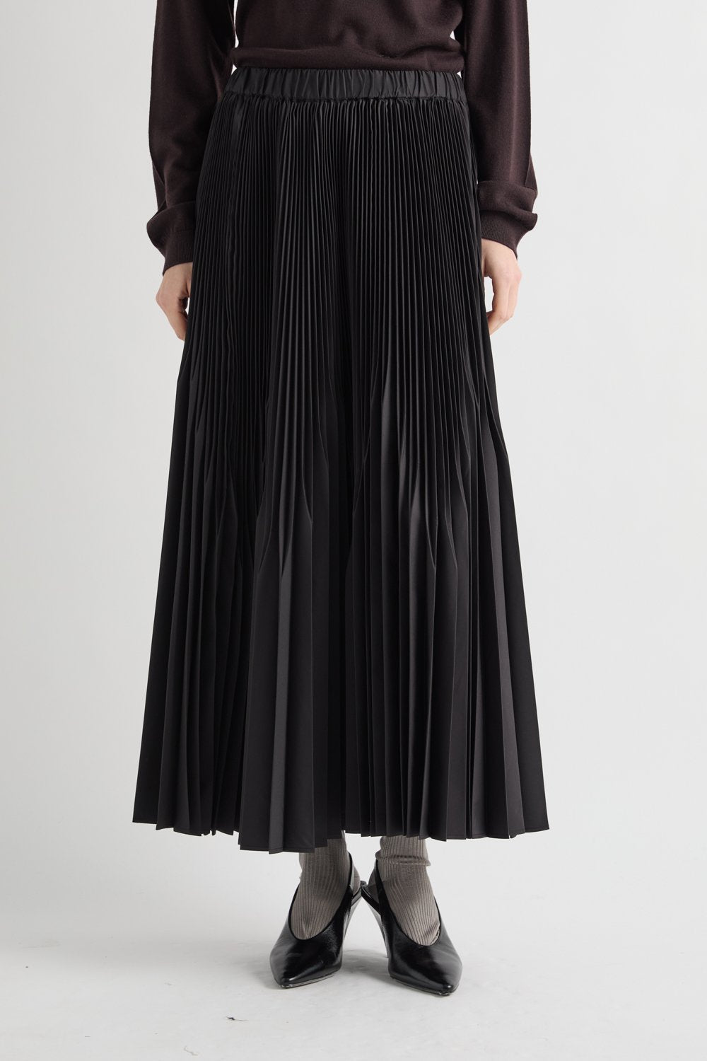 PLEATED MAXI SKIRT